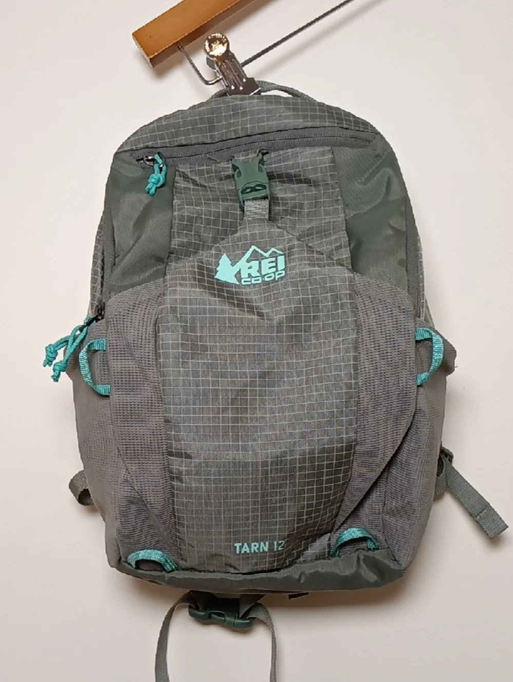 REI Kids Tarn 12 Hiking Daypack Backpack